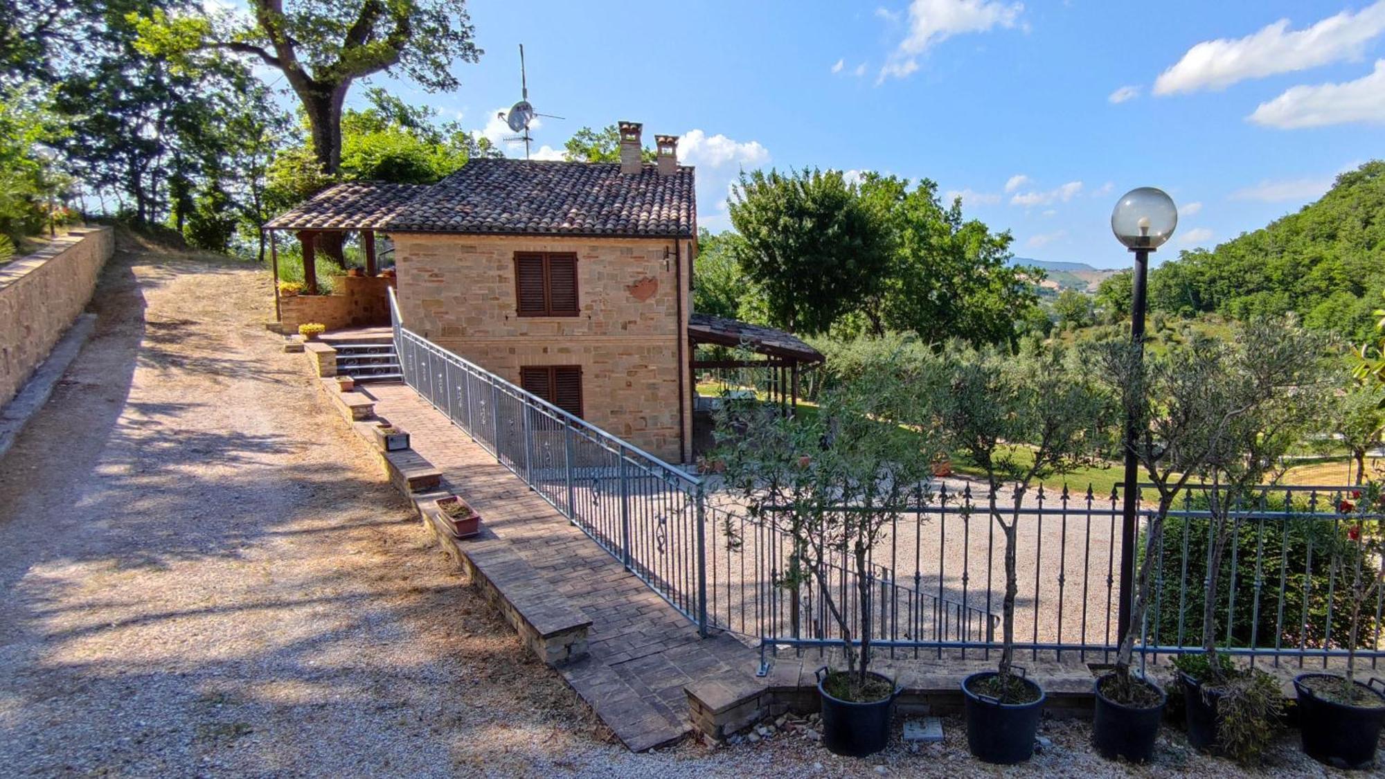 Agriturismo Pascucci Tolentino Kamer foto