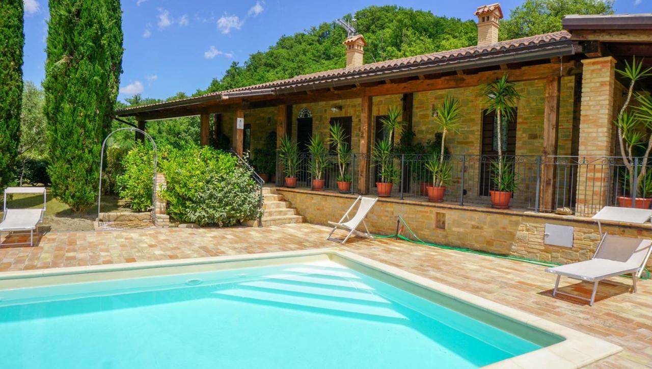 Agriturismo Pascucci Tolentino Buitenkant foto